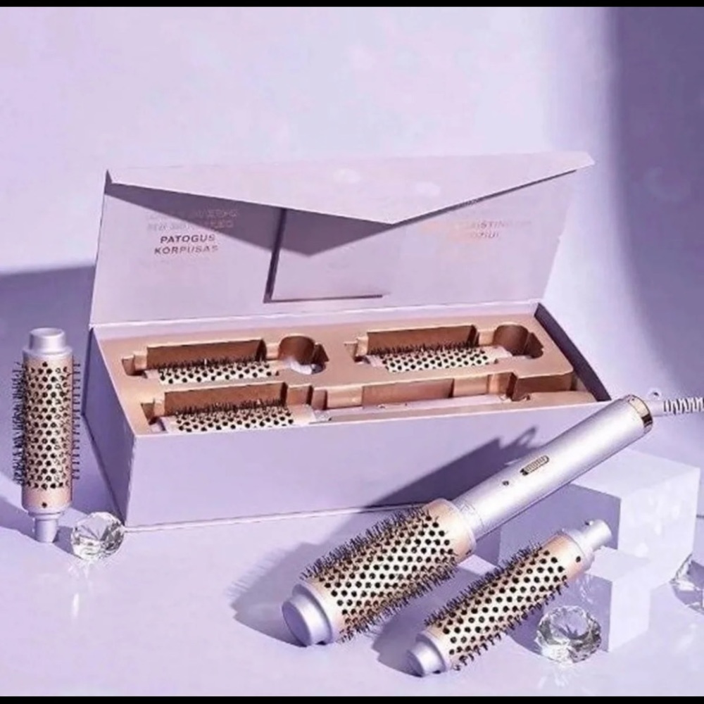 • MONAT Blowout Thermal Brush •